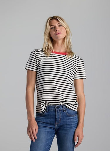 CLASSIC TEE