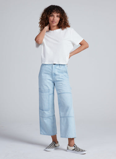 CROPPED CARPENTER