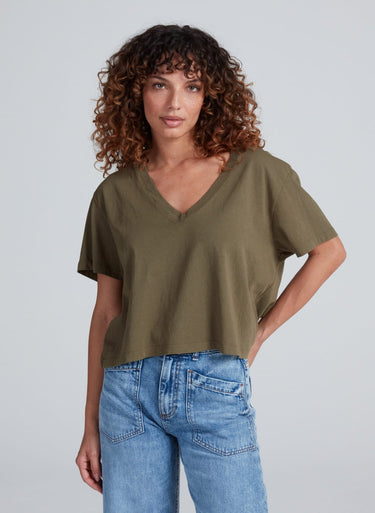 SHRUNKEN V TEE