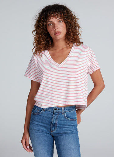 SHRUNKEN V TEE