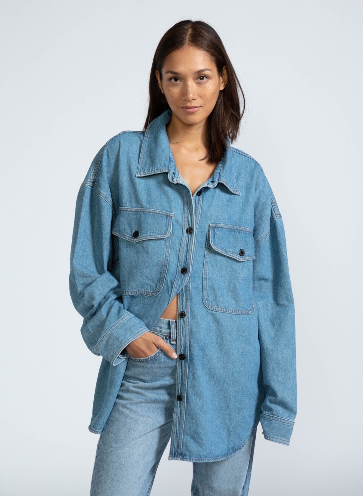 Vetinee Women's Oversized Button Up Frayed Hem Denim Jacket Button Down  Long Sleeve Pockets Jean Jacket Size S-2XL - Walmart.com