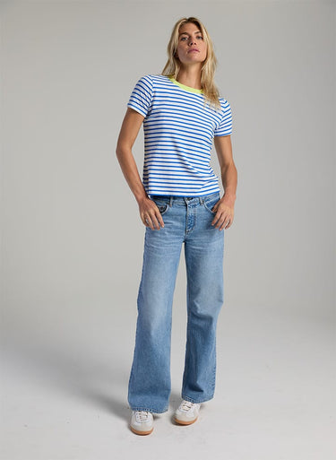 CLASSIC TEE